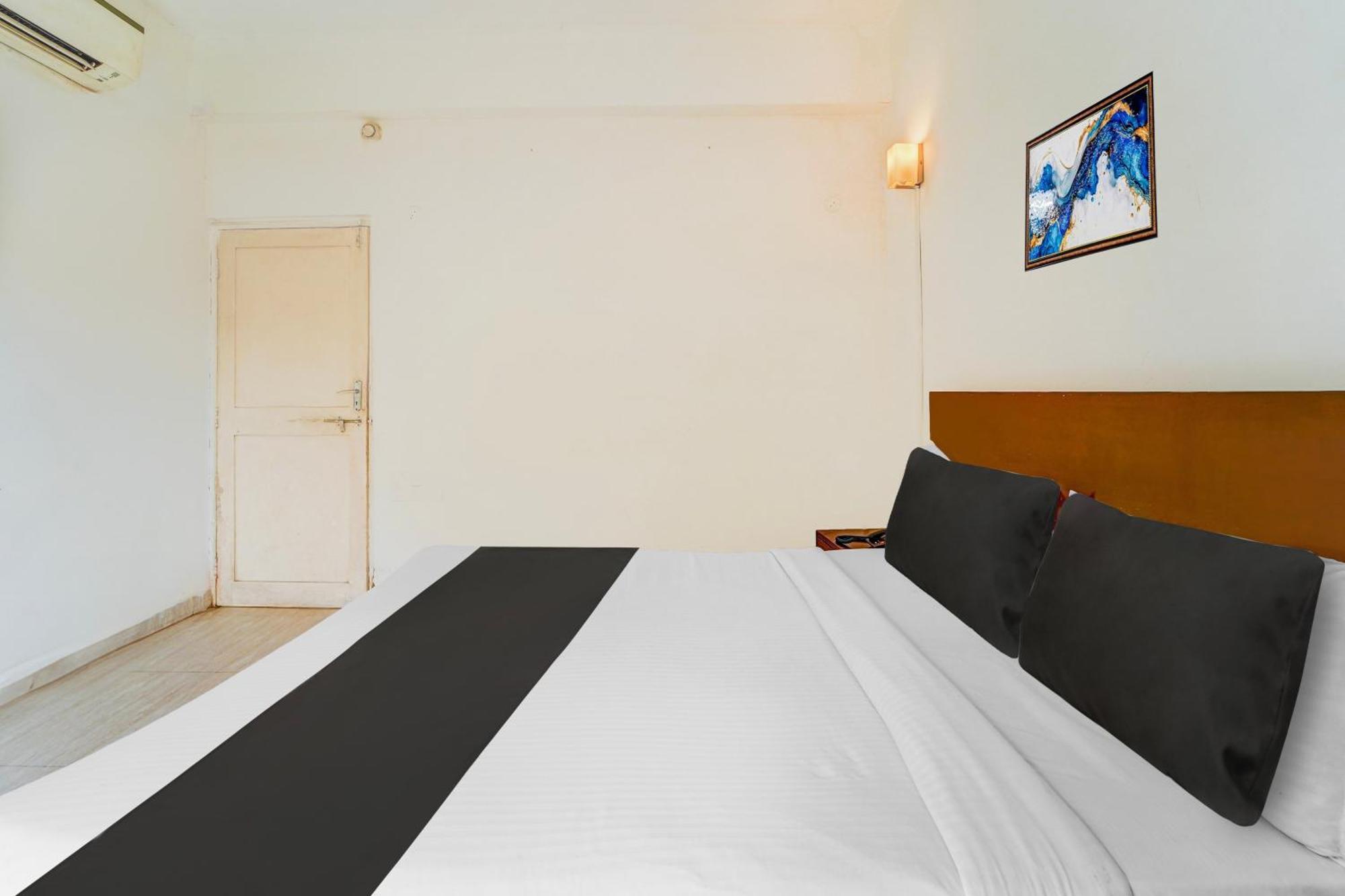 Super Townhouse Calangute - Baga Circle Formerly Park Avenue Екстериор снимка