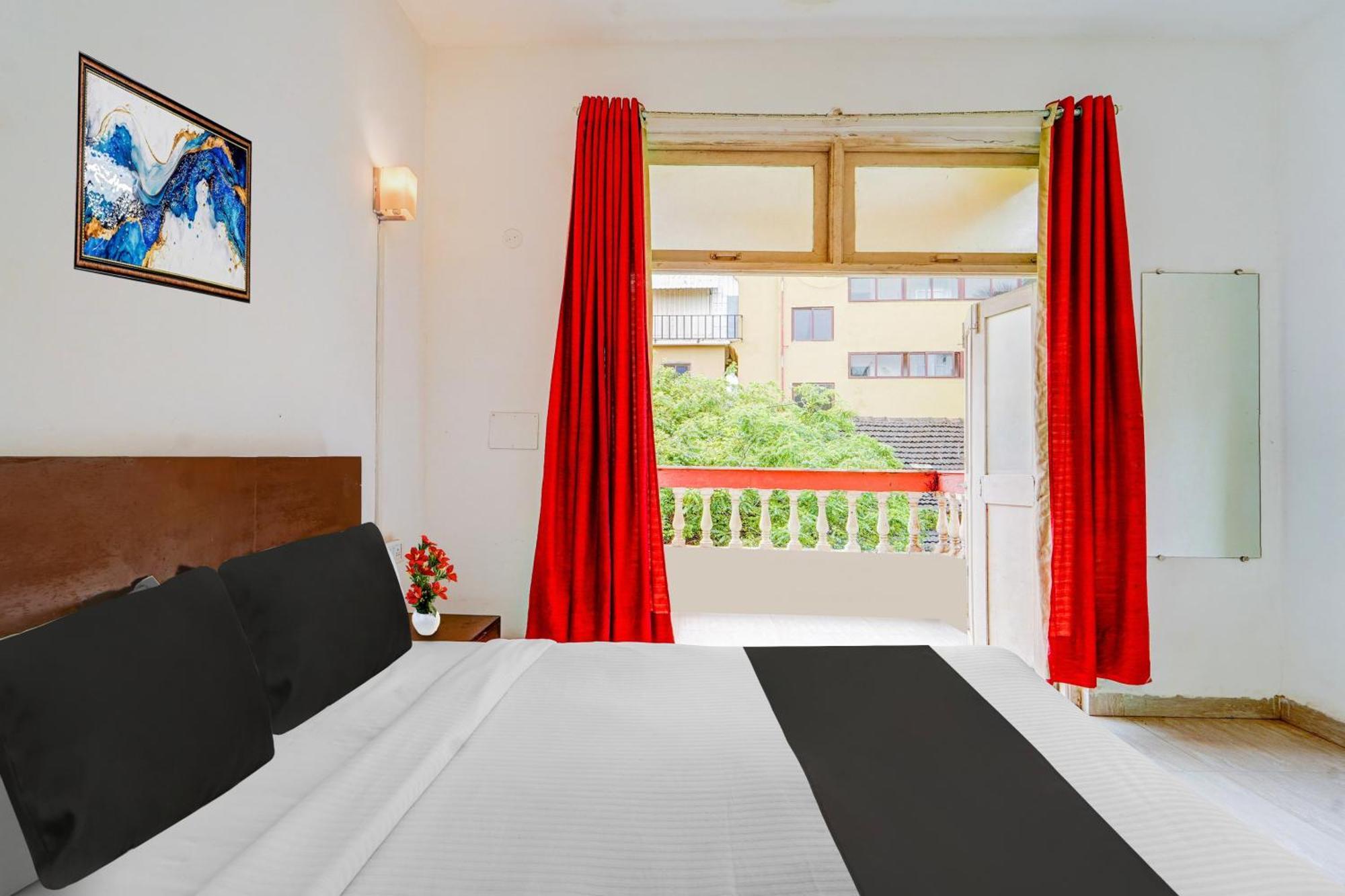 Super Townhouse Calangute - Baga Circle Formerly Park Avenue Екстериор снимка